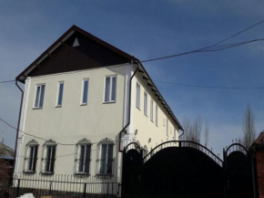 Отель Sweet House Guest house, Каракол